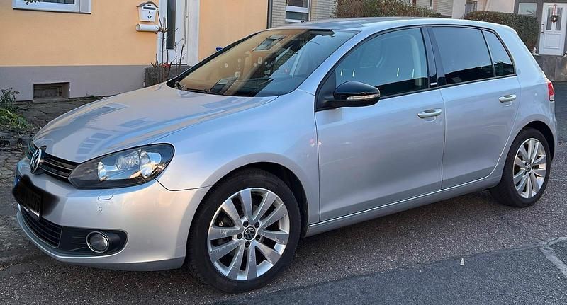 Grau Gebraucht 2011 VW Golf Limousine | 4.999 € (Fairer Preis) - Bild 1/4