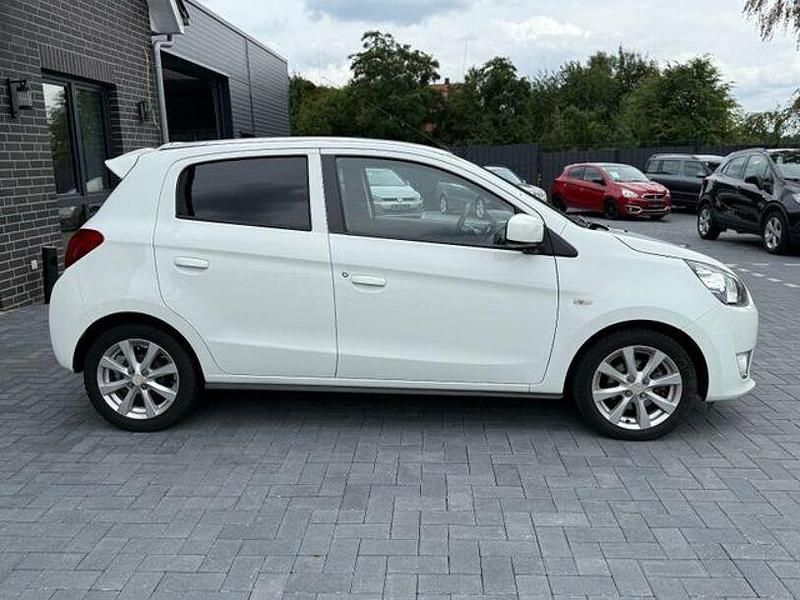Gebraucht Mitsubishi Space Star 80 PS (58 kW) 2013 Weiß Kleinwagen