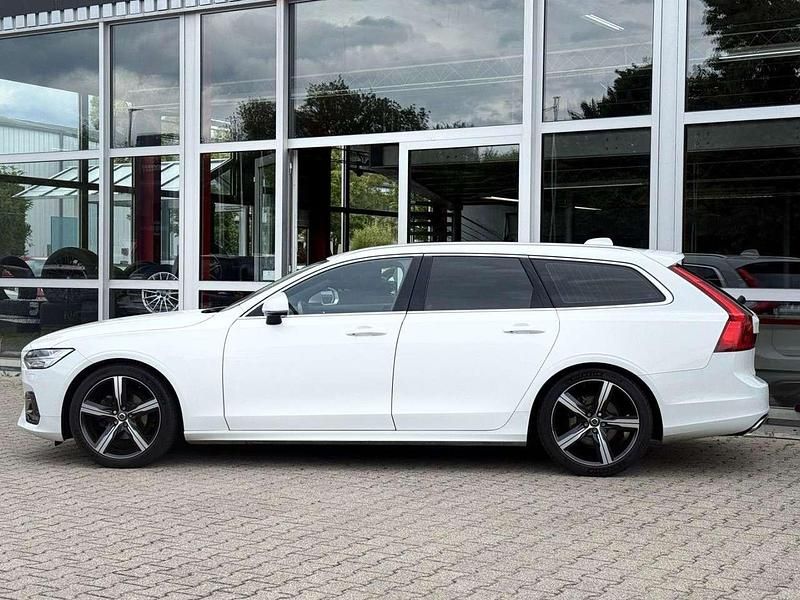 Gebraucht Volvo V90 R-Design 190 PS (139 kW) 2019 Ice white, solid / solid Kombi