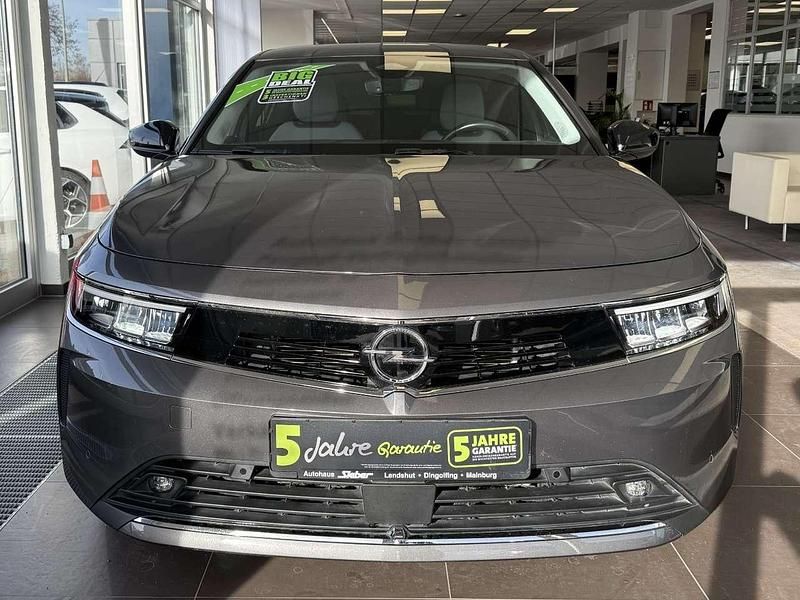 Gebraucht Opel Astra Edition 181 PS (133 kW) 2022 Mondstein grau/e:vulkan grau Limousine