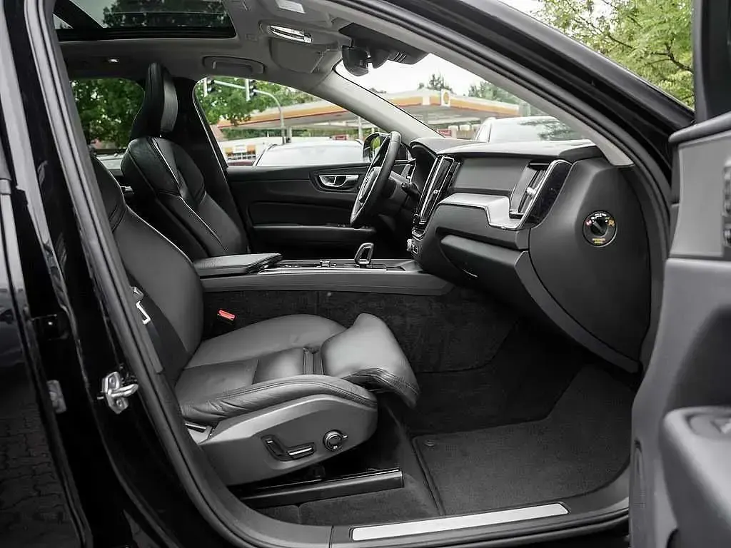 Gebraucht Volvo XC60 Inscription 349 PS (256 kW) 2022 Schwarz SUV