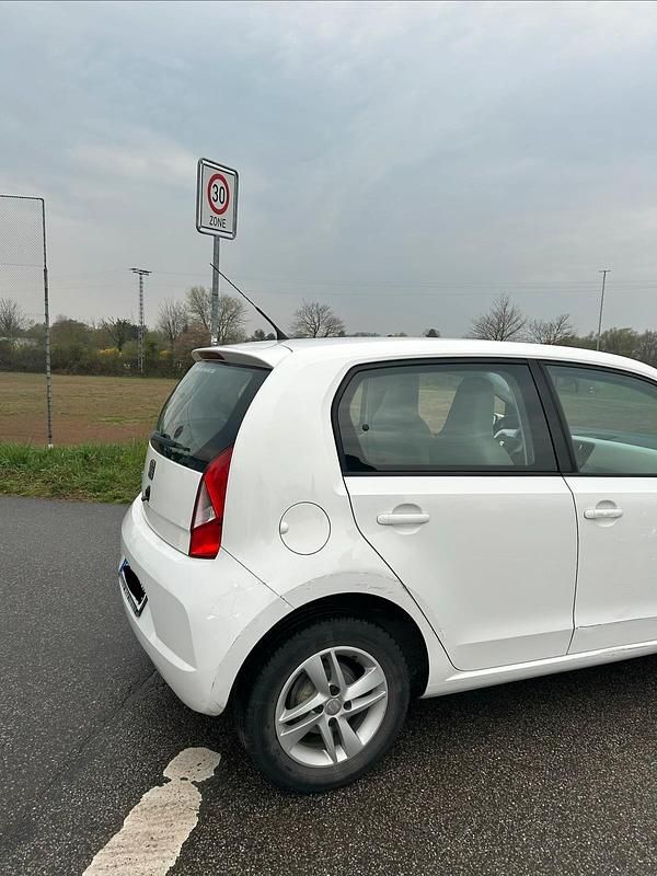 Gebraucht Seat Mii 60 PS (44 kW) 2012 Weiß Kleinwagen
