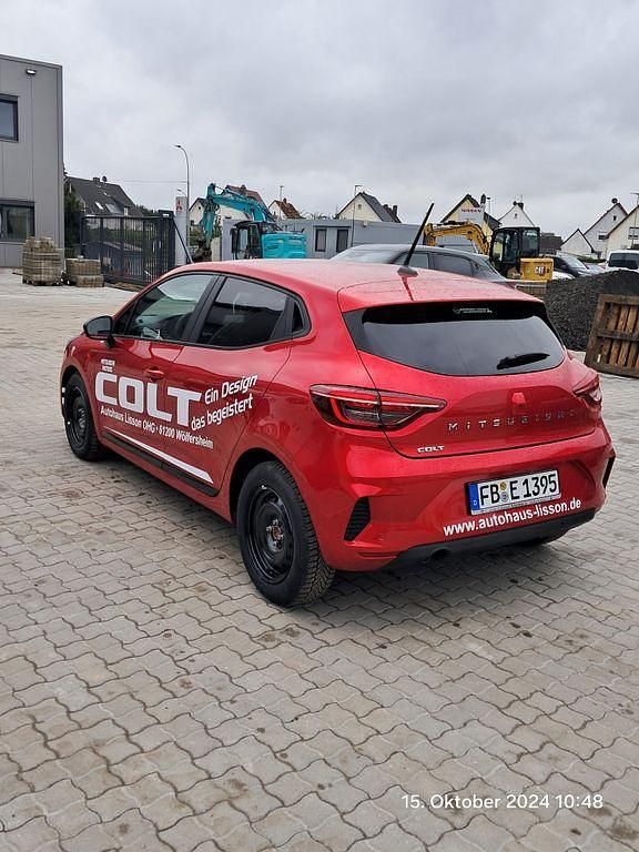 Gebraucht Mitsubishi Colt Plus 91 PS (66 kW) 2024 Rot Limousine