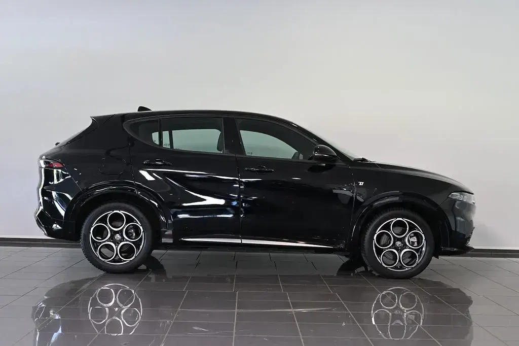 Gebraucht Alfa Romeo Tonale Ti 160 PS (117 kW) 2022 Schwarz SUV