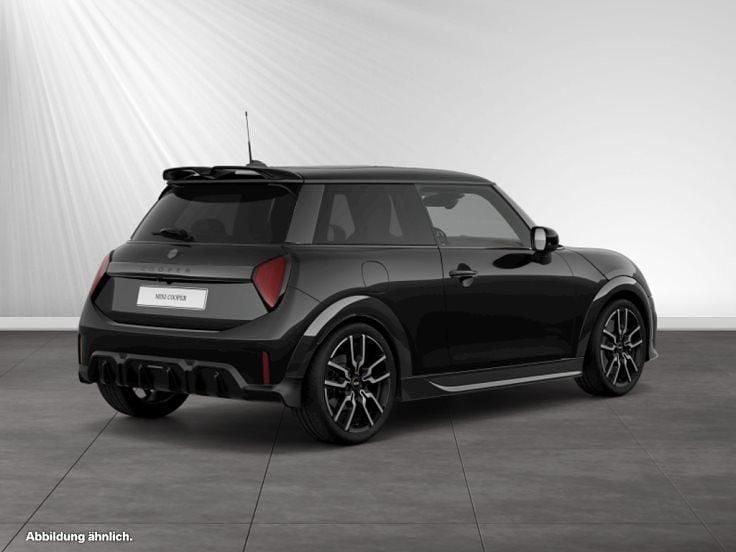 Second-hand Mini Cooper 114 kW (156 CP) 2025 Negru Hatchback