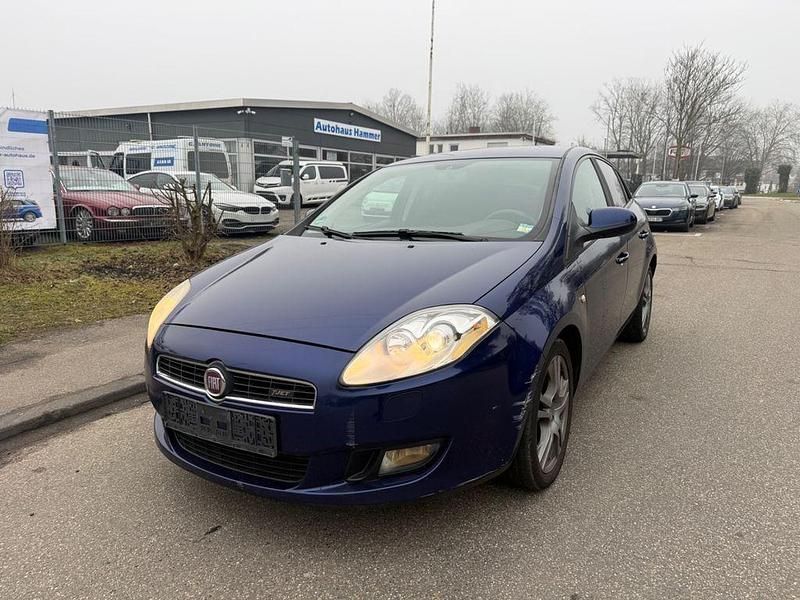Gebraucht Fiat Bravo Dynamic 120 PS (88 kW) 2008 Blau Kleinwagen