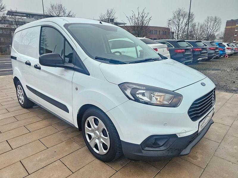 Gebraucht Ford Transit Trend 101 PS (74 kW) 2023 Weiß Van / Kleinbus