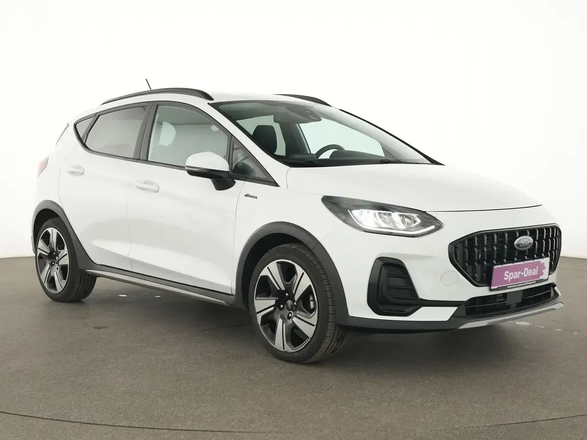 Używany Ford Fiesta Active 125 KM (91 kW) 2022 Biały Sedan/Limuzyna
