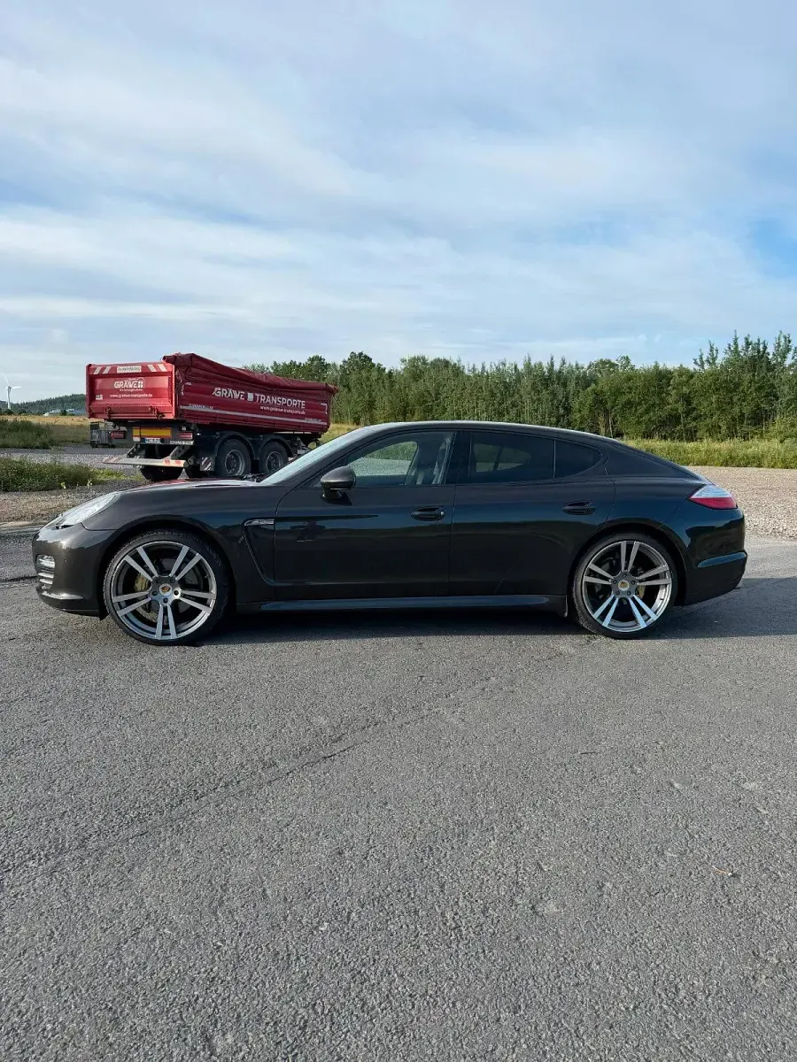 Gebraucht Porsche Panamera 299 PS (219 kW) 2011 Grau Kleinwagen
