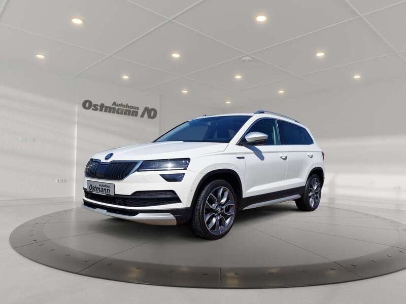 Candy weiss met. Gebraucht 2021 Skoda Karoq SUV | 26.990 € (Fairer Preis) - Bild 1/4