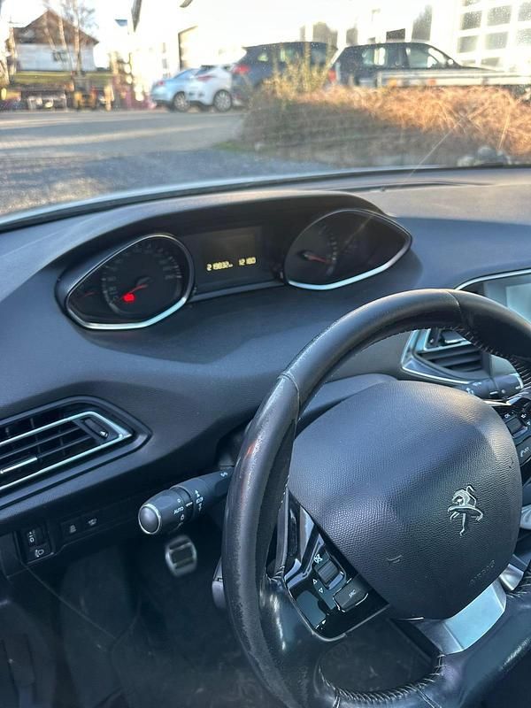 Gebraucht Peugeot 308 150 PS (110 kW) 2014 Weiß Kombi