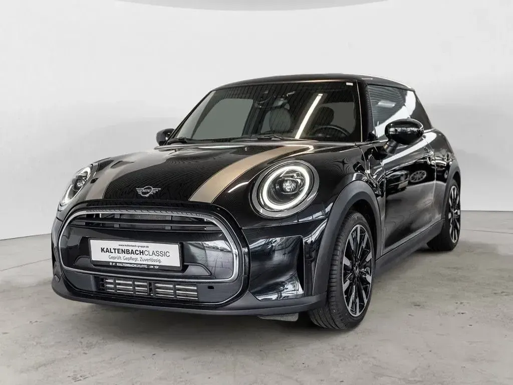 Gebraucht Mini Cooper Classic 136 PS (100 kW) 2023 Grau Kleinwagen