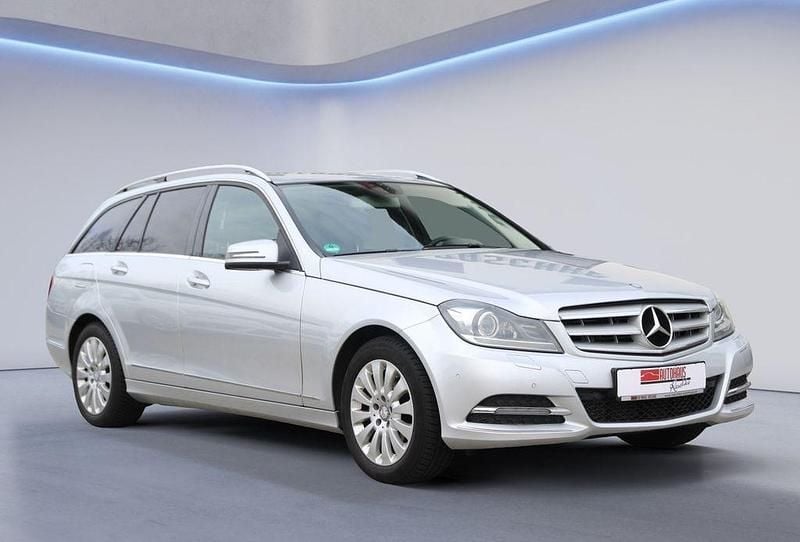 Gebraucht Mercedes C220 170 PS (125 kW) 2014 Silber Kombi