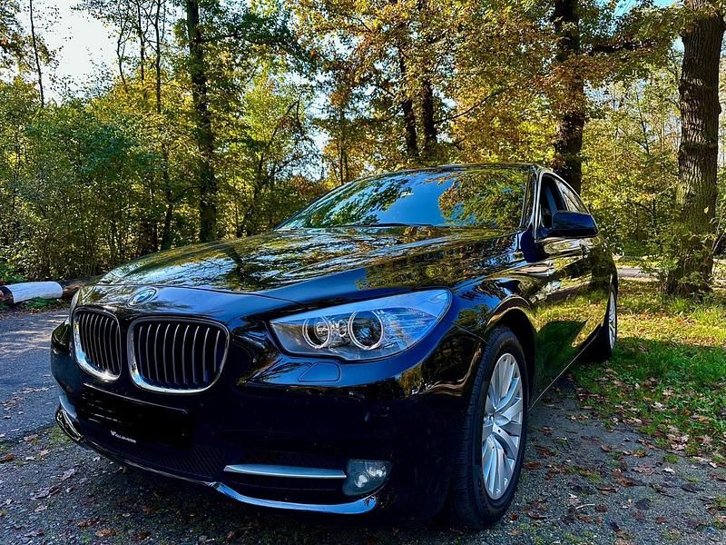 Schwarz Gebraucht 2010 BMW 530 Gran Turismo Coupé | 10.900 € (Superpreis) - Bild 1/4