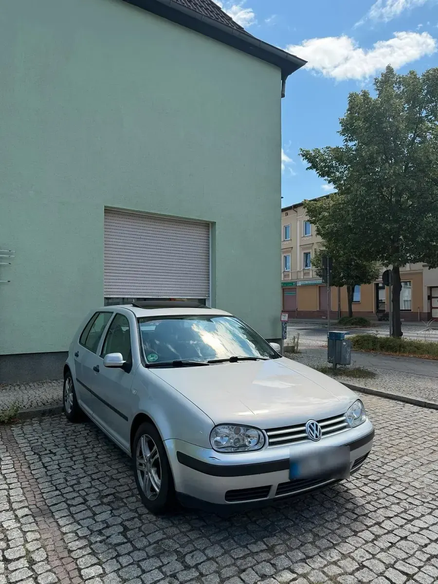 Gebraucht VW Golf IV 100 PS (73 kW) 2000 Grau Kleinwagen
