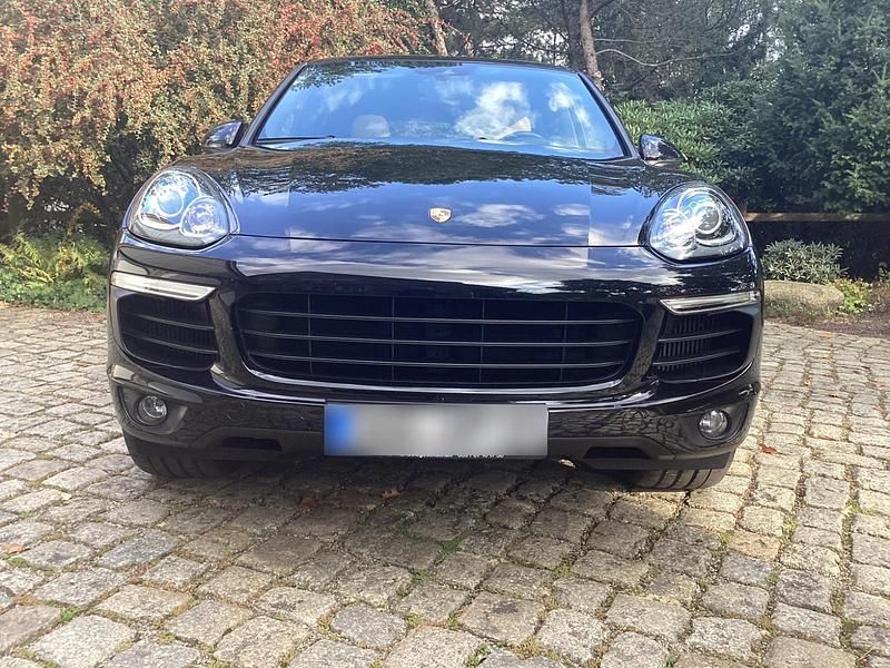 Second-hand Porsche Cayenne 262 CP (192 kW) 2016 Negru SUV