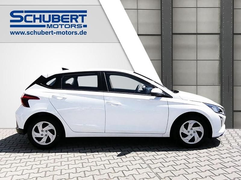 Neu Hyundai i20 Select 101 PS (74 kW) 2025 Atlas white / sol Kleinwagen