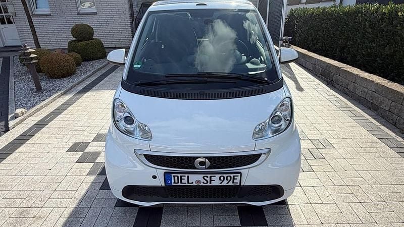 Gebraucht Smart ForTwo Cabrio 55 kW (75 PS) 2013 Weiß Cabrio