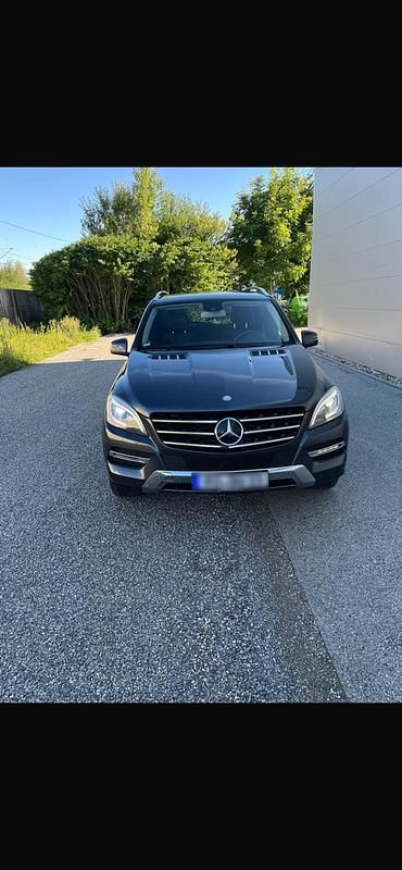 Gebraucht Mercedes ML350 258 PS (189 kW) 2013 Grau SUV