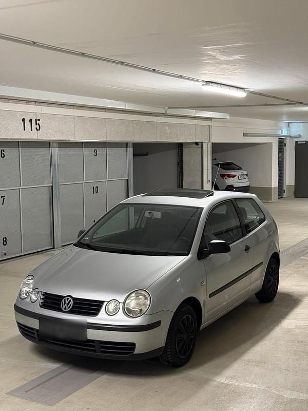 Gebraucht VW Polo 65 PS (47 kW) 2003 Silber Limousine