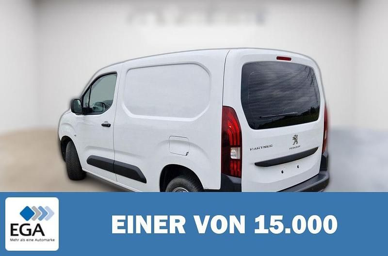 Diverse Gebraucht 2022 Peugeot Partner Premium Van / Kleinbus | 15.710 € (Fairer Preis) - Bild 1/4