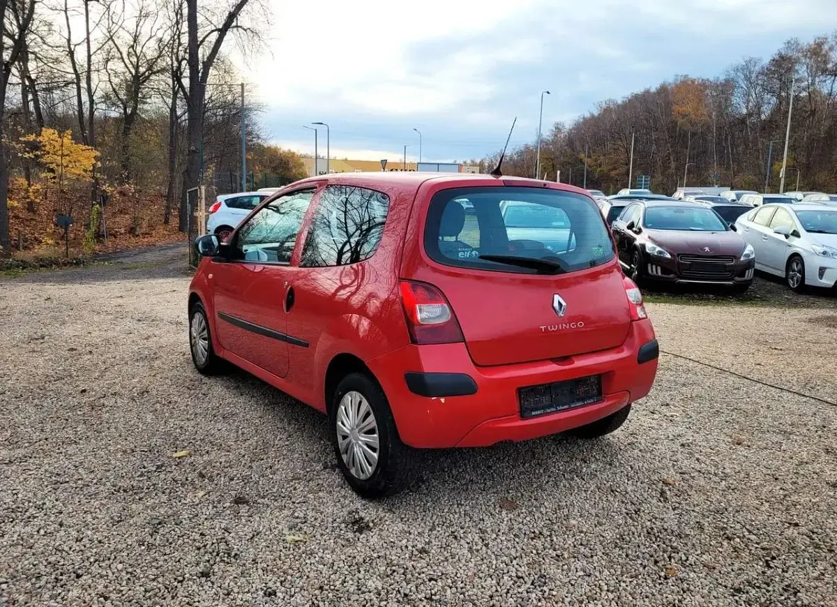 Gebraucht Renault Twingo Authentique 75 PS (55 kW) 2011 Rot Kleinwagen