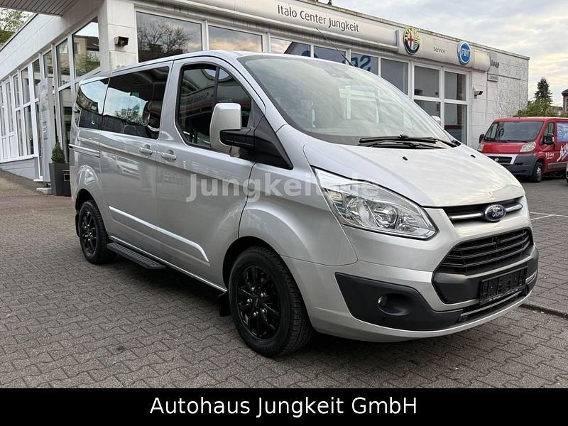 Używany Ford Transit Titanium 170 KM (125 kW) 2016 Srebrny Kombi