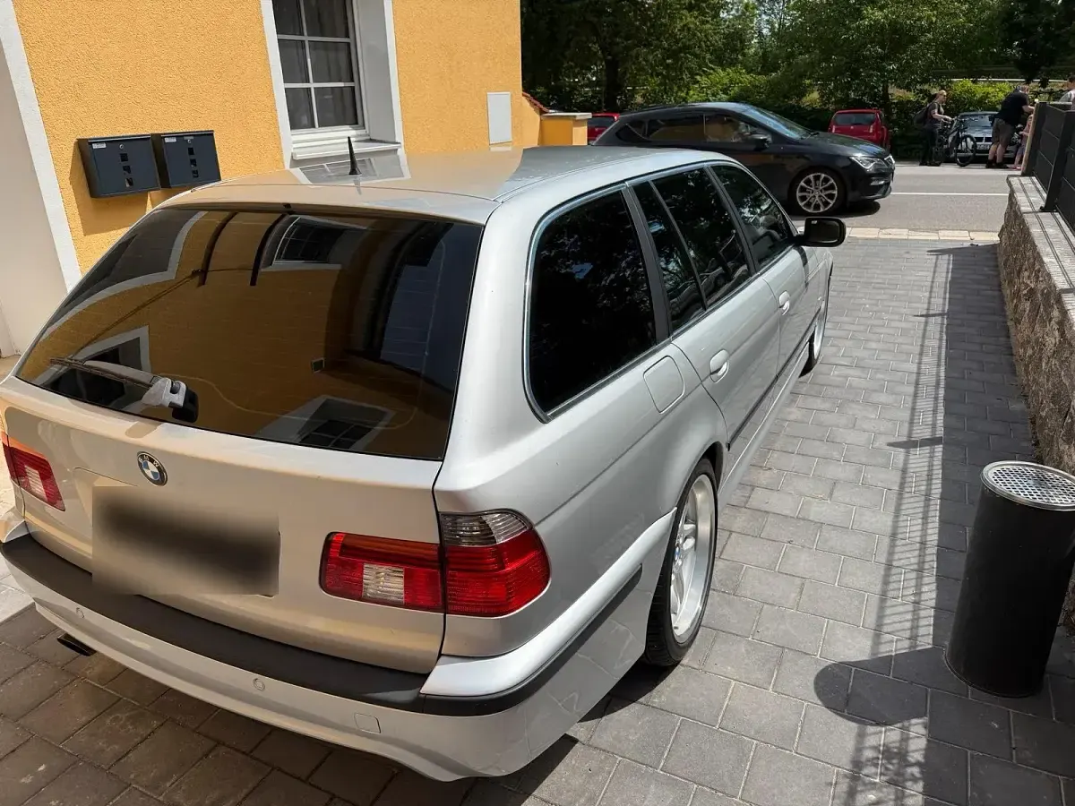 Gebraucht BMW 530 231 PS (169 kW) 2000 Silber Kombi