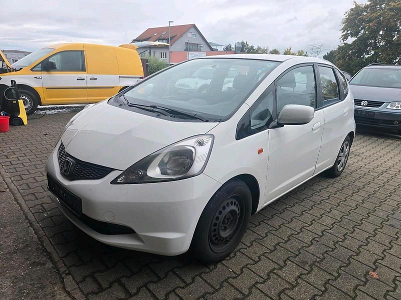 Weiß Gebraucht 2010 Honda Jazz Kleinwagen | 2.490 € (Guter Preis) - Bild 1/4