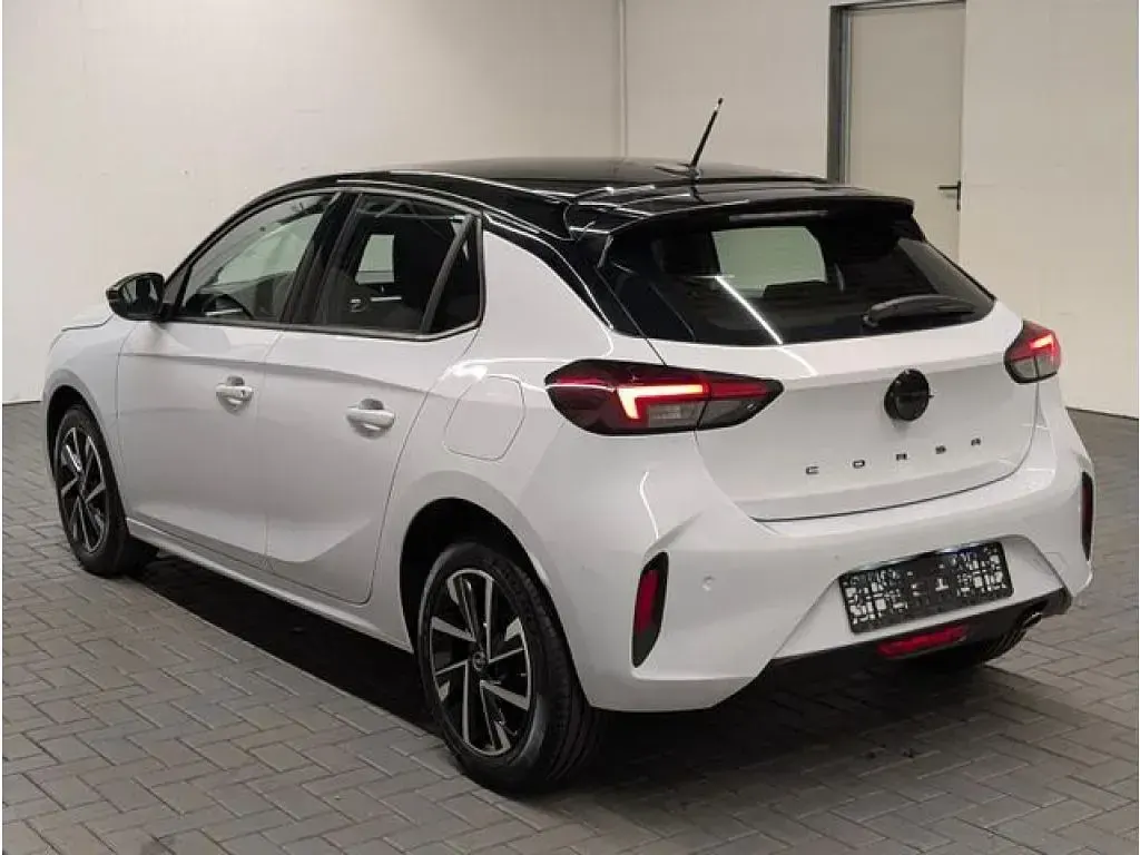 Gebraucht Opel Corsa 101 PS (74 kW) 2025 Konturweissmet. Kleinwagen