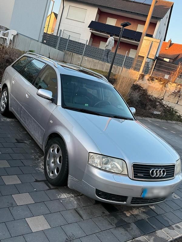 Silber Gebraucht 2003 Audi A6 Kombi | 1.550 € (Superpreis) - Bild 1/4