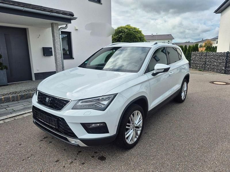 Weiß Gebraucht 2019 Seat Ateca XCELLENCE SUV | 18.300 € (Guter Preis) - Bild 1/4