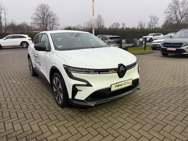 Usata Renault Megane E-Tech Evolution 96 kW (131 CV) 2023 Bianco Berlina