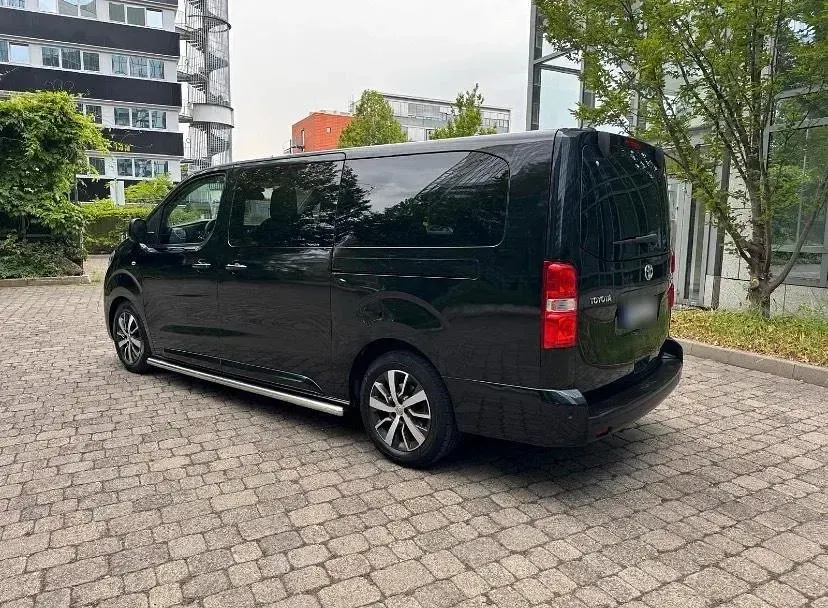Gebraucht Toyota Proace 177 PS (130 kW) 2017 Schwarz Van / Kleinbus