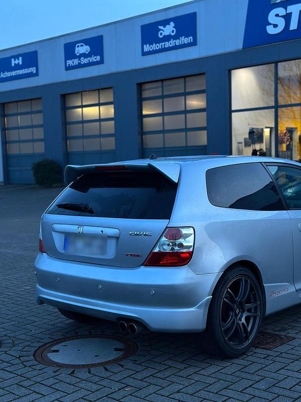 Gebraucht Honda Civic 110 PS (80 kW) 2005 Silber Kleinwagen
