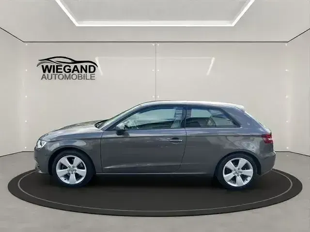 Gebraucht Audi A3 Ambition 180 PS (132 kW) 2012 Grau Kleinwagen