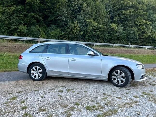Gebraucht Audi A4 Attraction 143 PS (105 kW) 2011 Silber Kombi