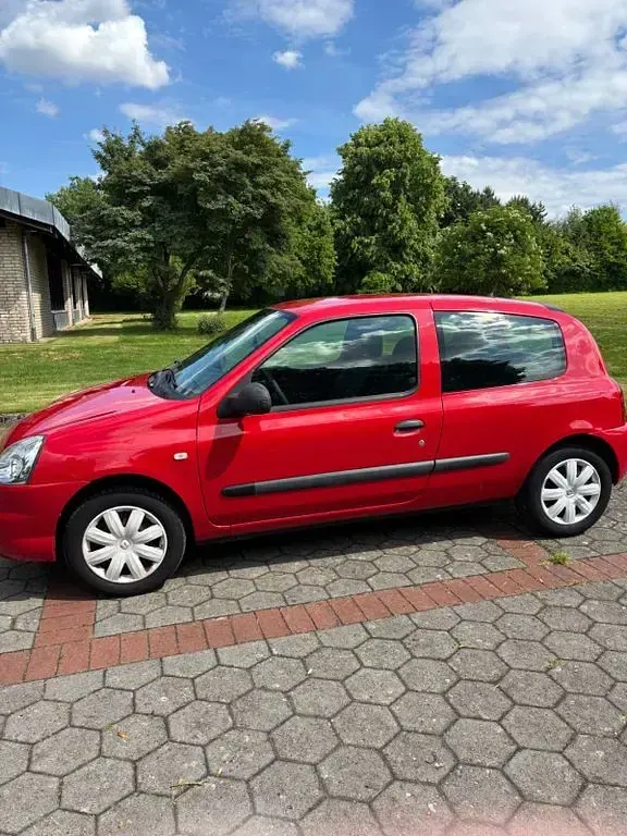Gebraucht Renault Clio II 75 PS (55 kW) 2011 Rot Limousine