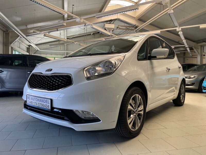 Weiß Gebraucht 2015 Kia Venga DREAM-TEAM Edition Kleinwagen | 5.999 € (Fairer Preis) - Bild 1/4