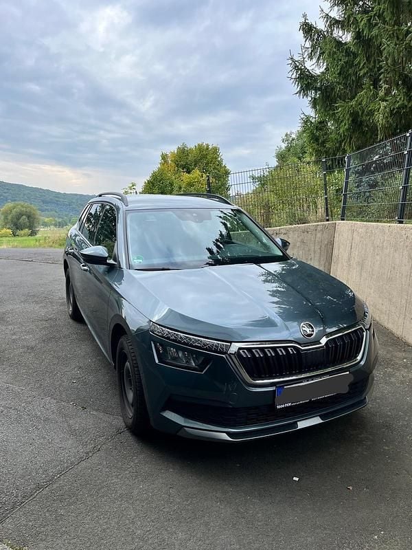 Grau Gebraucht 2019 Skoda Kamiq Ambition SUV | 14.200 € (Guter Preis) - Bild 1/4