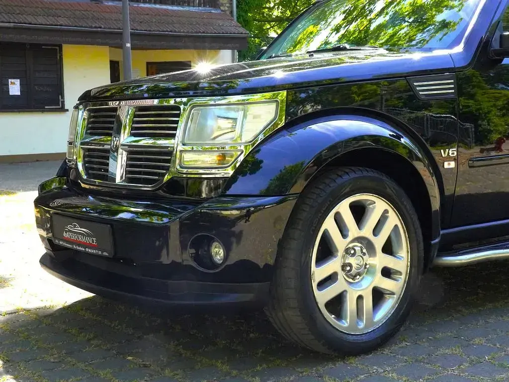 Gebraucht Dodge Nitro 205 PS (150 kW) 2008 Schwarz SUV