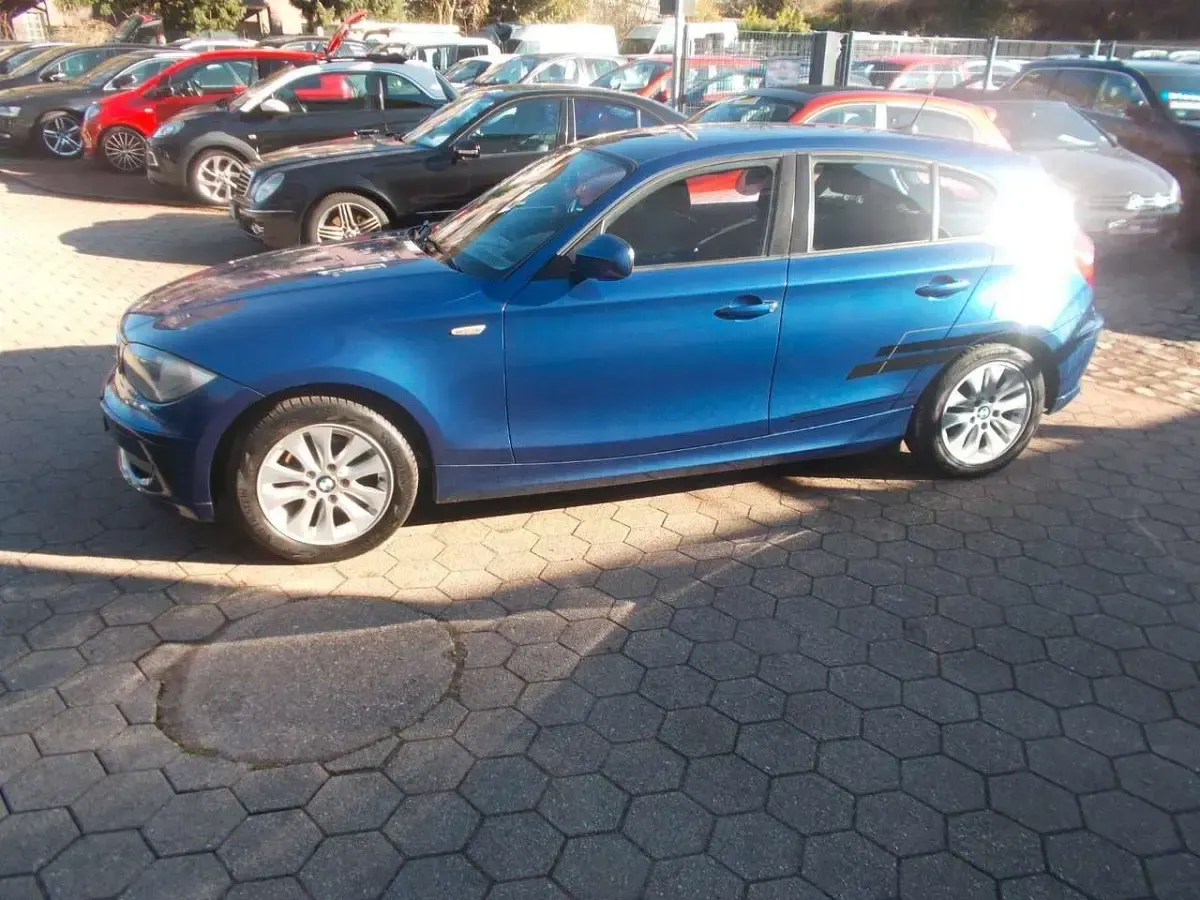 Gebraucht BMW 116 Advantage 116 PS (85 kW) 2010 Blau Kleinwagen