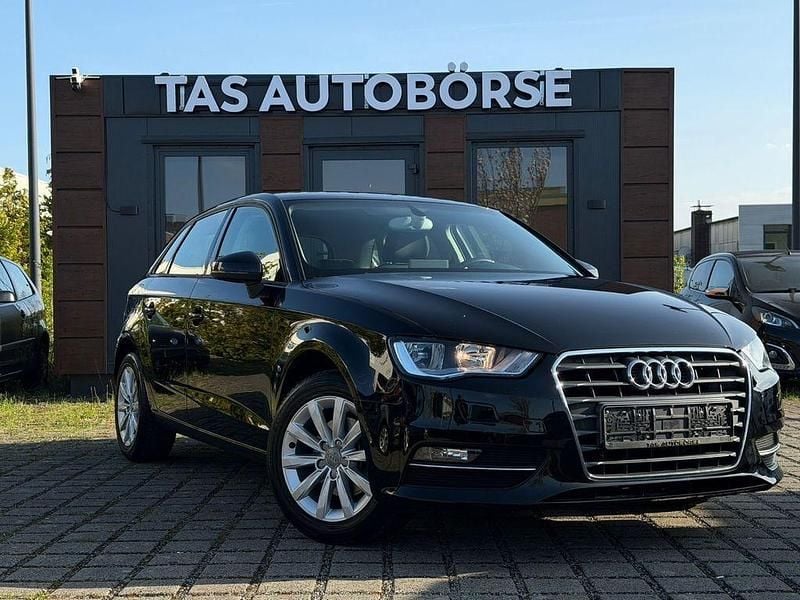 Second-hand Audi A3 Attraction 105 CP (77 kW) 2013 Negru Berlinǎ