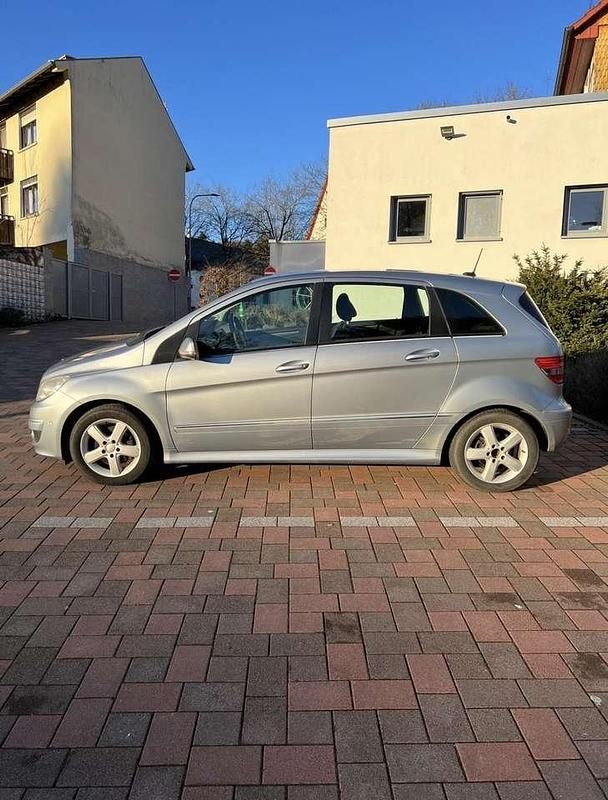 Gebraucht Mercedes B200 140 PS (102 kW) 2008 Van / Kleinbus