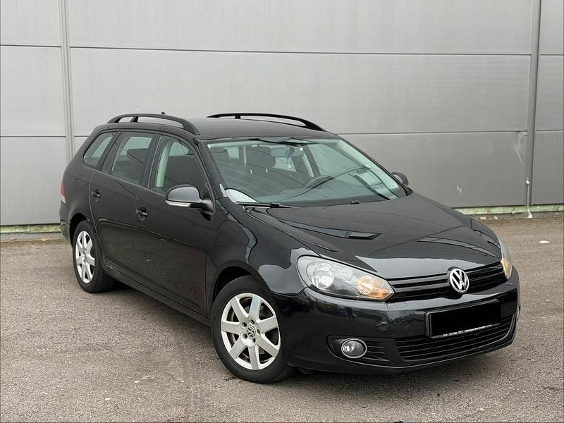 Gebraucht VW Golf VII 105 PS (77 kW) 2014 Schwarz Kombi
