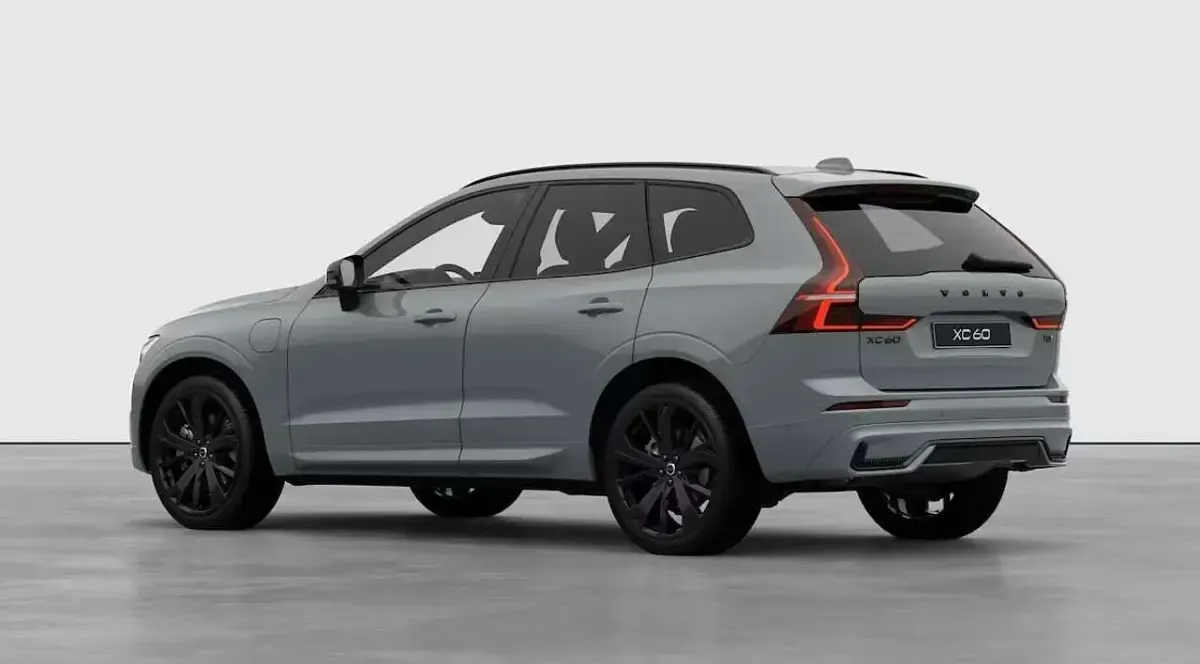 Neu Volvo XC60 Plus 455 PS (334 kW) 2026 Vapour grey SUV