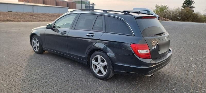 Gebraucht Mercedes C220 170 PS (125 kW) 2013 Grau Kombi