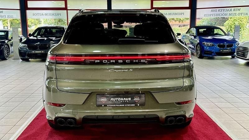 Gebraucht Porsche Cayenne S Sport 475 PS (349 kW) 2023 Grün SUV