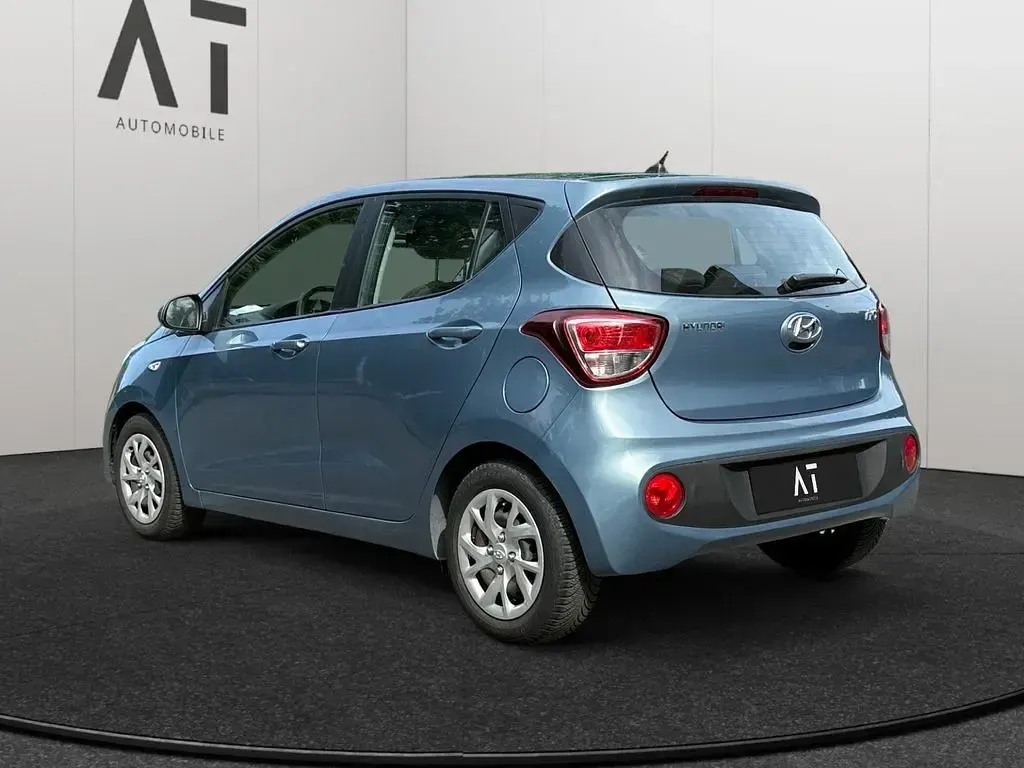Gebraucht Hyundai i10 Trend 67 PS (49 kW) 2019 Blau Kleinwagen