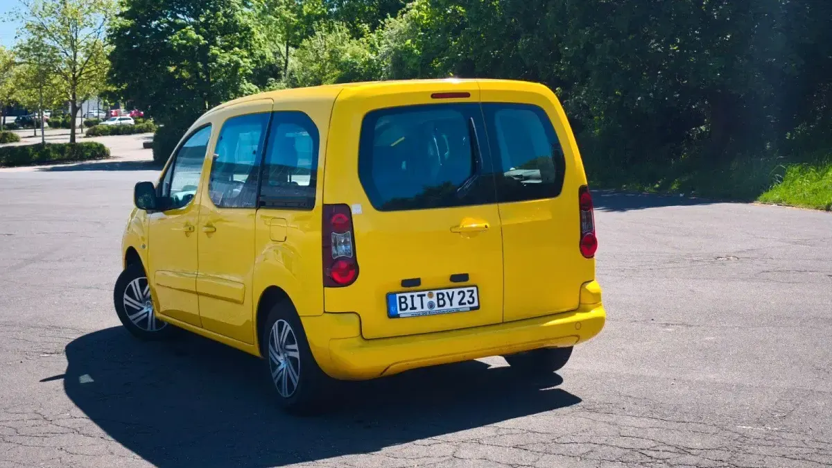 Gebraucht Citroën Berlingo SELECTION 98 PS (72 kW) 2012 Grau Van / Kleinbus